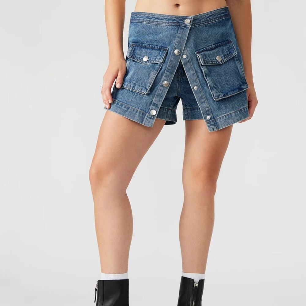 STEVE MADDEN Jennifer Blue Skorts with Denim Design